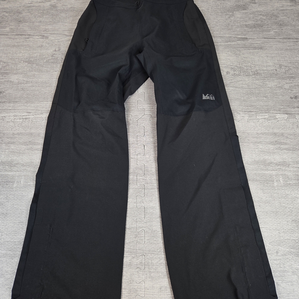 REI Men's Black Cargo Pants Elements Line